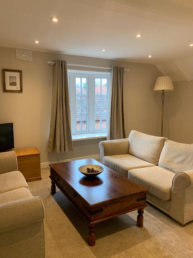 The Boot And Shoe Inn Flintham Extérieur photo